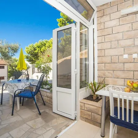 Milica - One Bedroom With Sea View