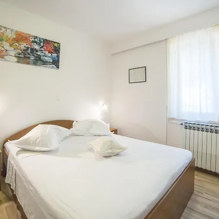 Milica - One Bedroom With Sea View